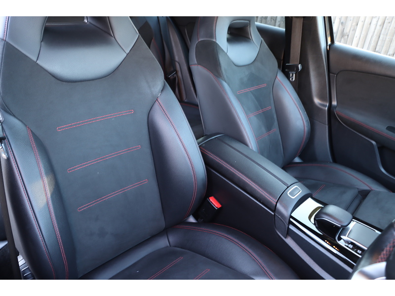 Mercedes-Benz A200 1.3 AMG LINE HATCHBACK 5DR PETROL 7G-DCT AUTO SAT NAV BLUETOOTH DAB STEREO REAR CAMERA JUST 2 OWNERS SAME OWNER FOR 4 YEARS ONLY 70000 MILES SH 72-74 Mitcham Road