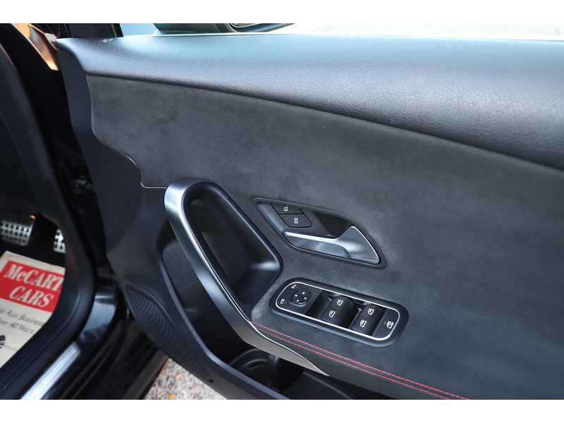 Mercedes-Benz A200 1.3 AMG LINE HATCHBACK 5DR PETROL 7G-DCT AUTO SAT NAV BLUETOOTH DAB STEREO REAR CAMERA JUST 2 OWNERS SAME OWNER FOR 4 YEARS ONLY 70000 MILES SH 72-74 Mitcham Road