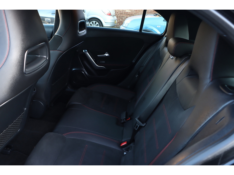 Mercedes-Benz A200 1.3 AMG LINE HATCHBACK 5DR PETROL 7G-DCT AUTO SAT NAV BLUETOOTH DAB STEREO REAR CAMERA JUST 2 OWNERS SAME OWNER FOR 4 YEARS ONLY 70000 MILES SH 72-74 Mitcham Road