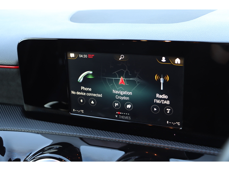 Mercedes-Benz A200 1.3 AMG LINE HATCHBACK 5DR PETROL 7G-DCT AUTO SAT NAV BLUETOOTH DAB STEREO REAR CAMERA JUST 2 OWNERS SAME OWNER FOR 4 YEARS ONLY 70000 MILES SH 72-74 Mitcham Road