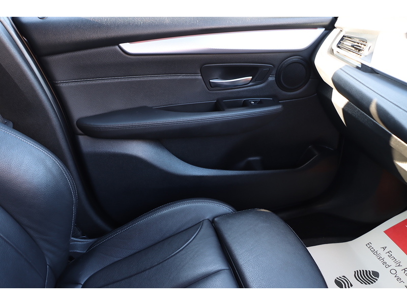 BMW 218I 1.5 M SPORT MPV 5DR PETROL DCT AUTO SAT NAV BLUETOOTH DAB STEREO CD PLAYER PARKING AIDS SAME OWNER FOR 4 YEARS ONLY 33000 MILES SH NO ULEZ CHARGE 72-74 Mitcham Road