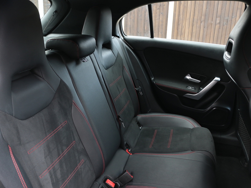 Mercedes-Benz A180 1.3 AMG LINE HATCHBACK 5DR PETROL 7G-DCT AUTO SAT NAV BLUETOOTH DAB STEREO REAR CAMERA JUST 2 OWNERS SAME OWNER FOR 3 YEARS ONLY 64000 MILES SH 72-74 Mitcham Road