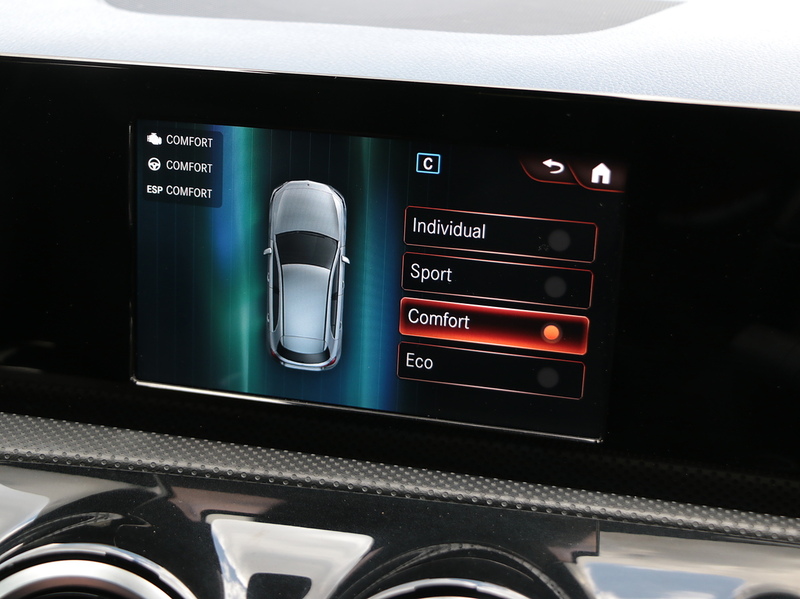 Mercedes-Benz A180 1.3 AMG LINE HATCHBACK 5DR PETROL 7G-DCT AUTO SAT NAV BLUETOOTH DAB STEREO REAR CAMERA JUST 2 OWNERS SAME OWNER FOR 3 YEARS ONLY 64000 MILES SH 72-74 Mitcham Road