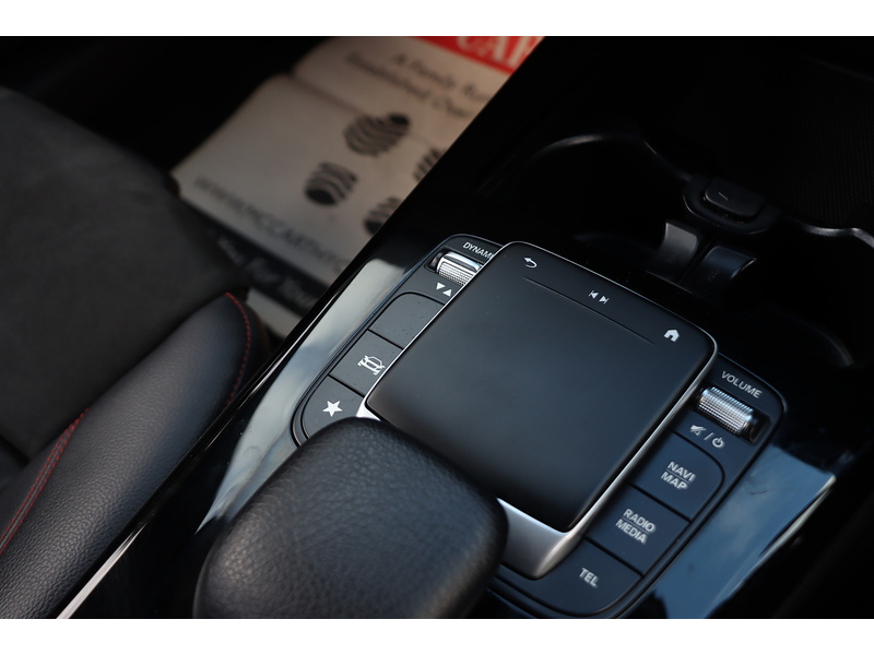 Mercedes-Benz A180 1.3 AMG LINE HATCHBACK 5DR PETROL 7G-DCT AUTO HEATED SEATS SATNAV BLUETOOTH DAB RADIO REAR CAMERA PARKING AIDS ONLY 52000 MILES SH NO ULEZ CHARGE 72-74 Mitcham Road