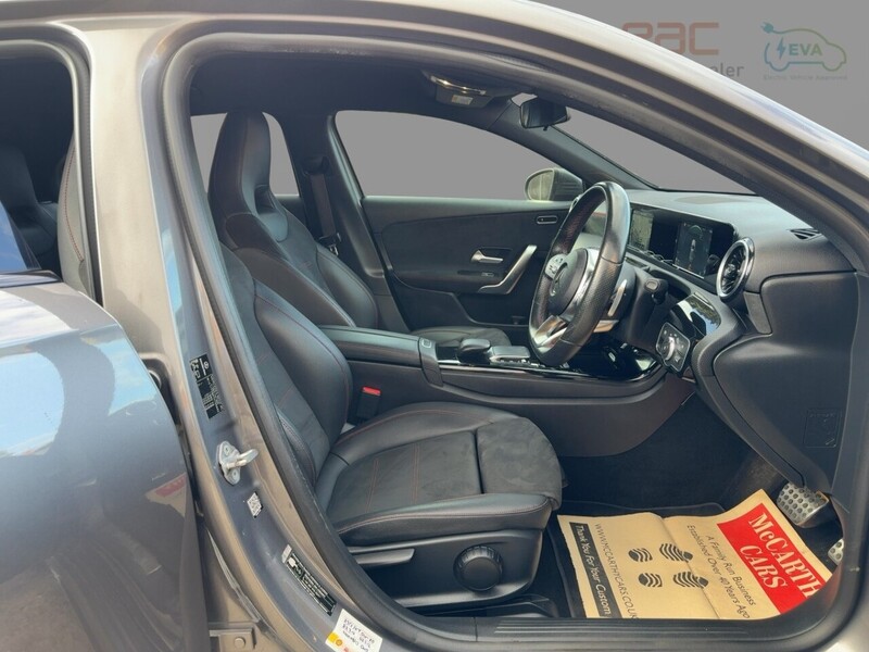 Mercedes-Benz A180 1.3 AMG LINE HATCHBACK 5DR PETROL 7G-DCT AUTO HEATED SEATS SATNAV BLUETOOTH DAB RADIO REAR CAMERA PARKING AIDS ONLY 52000 MILES SH NO ULEZ CHARGE 72-74 Mitcham Road