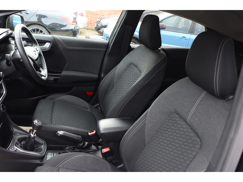 Ford 1.0T ECOBOOST MHEV TITANIUM SUV 5DR PETROL MANUAL HEATED SEATS SATNAV BLUETOOTH DAB STEREO PARKING AIDS JUST 1 OWNER FROM NEW ONLY 35000 MILES SH 72-74 Mitcham Road