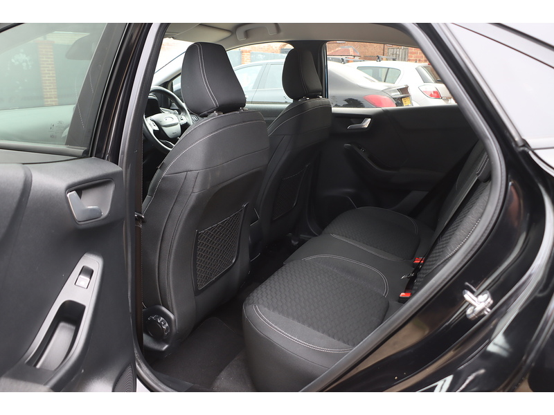 Ford 1.0T ECOBOOST MHEV TITANIUM SUV 5DR PETROL MANUAL HEATED SEATS SATNAV BLUETOOTH DAB STEREO PARKING AIDS JUST 1 OWNER FROM NEW ONLY 35000 MILES SH 72-74 Mitcham Road