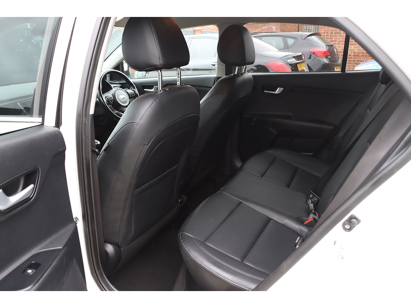 Kia 1.0 T-GDi MHEV 3 Hatchback 5dr Petrol Hybrid Manual Euro 6 (s/s) (118 bhp) 72-74 Mitcham Road