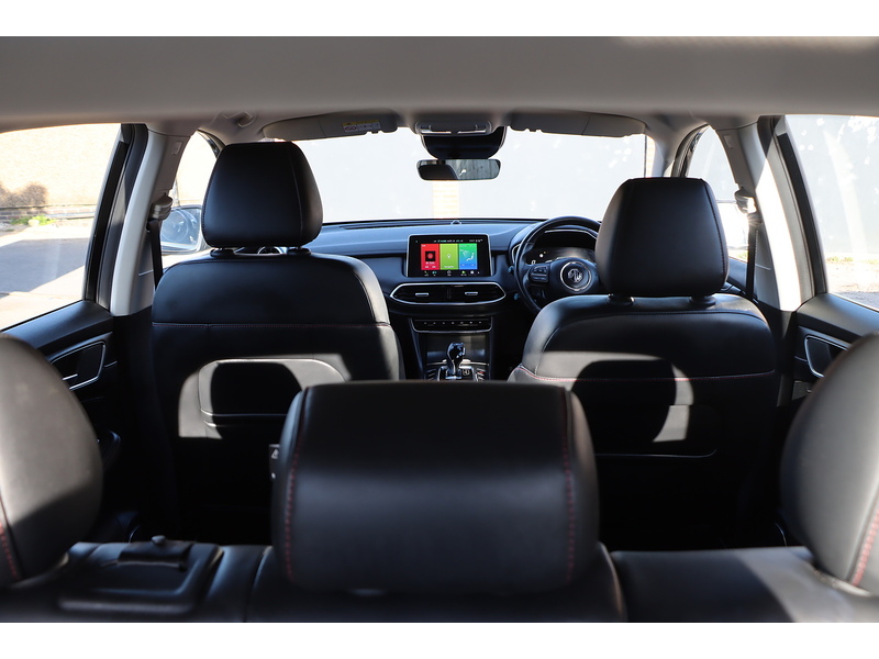 MG 1.5 T-GDI 16.6KWH EXCITE SUV 5DR PETROL PLUG-IN HYBRID AUTO SATNAV BLUETOOTH DAB STEREO APPLE CARPLAY REAR CAMERA PARKING AIDS 1 OWNER 29000 MILES FSH 72-74 Mitcham Road