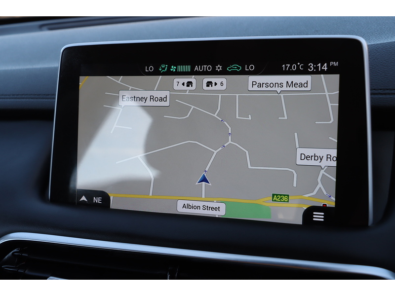 MG 1.5 T-GDI 16.6KWH EXCITE SUV 5DR PETROL PLUG-IN HYBRID AUTO SATNAV BLUETOOTH DAB STEREO APPLE CARPLAY REAR CAMERA PARKING AIDS 1 OWNER 29000 MILES FSH 72-74 Mitcham Road