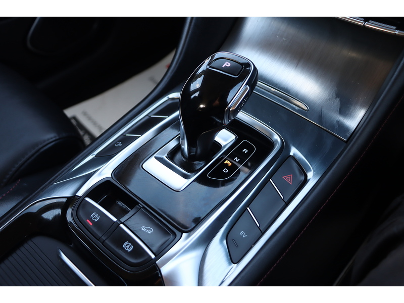 MG 1.5 T-GDI 16.6KWH EXCITE SUV 5DR PETROL PLUG-IN HYBRID AUTO SATNAV BLUETOOTH DAB STEREO APPLE CARPLAY REAR CAMERA PARKING AIDS 1 OWNER 29000 MILES FSH 72-74 Mitcham Road