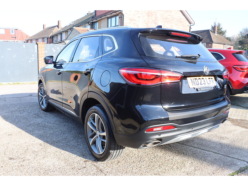 MG 1.5 T-GDI 16.6KWH EXCITE SUV 5DR PETROL PLUG-IN HYBRID AUTO SATNAV BLUETOOTH DAB STEREO APPLE CARPLAY REAR CAMERA PARKING AIDS 1 OWNER 29000 MILES FSH 72-74 Mitcham Road