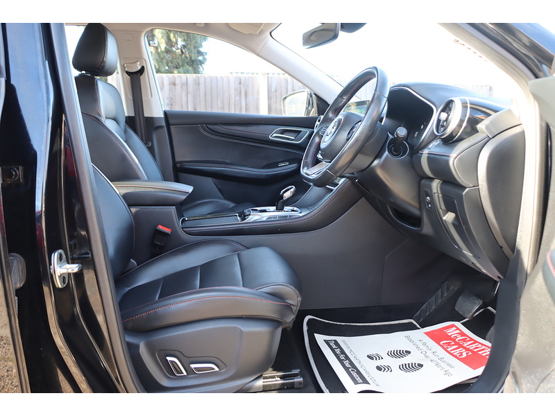 MG 1.5 T-GDI 16.6KWH EXCITE SUV 5DR PETROL PLUG-IN HYBRID AUTO SATNAV BLUETOOTH DAB STEREO APPLE CARPLAY REAR CAMERA PARKING AIDS 1 OWNER 29000 MILES FSH 72-74 Mitcham Road