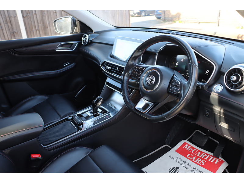 MG 1.5 T-GDI 16.6KWH EXCITE SUV 5DR PETROL PLUG-IN HYBRID AUTO SATNAV BLUETOOTH DAB STEREO APPLE CARPLAY REAR CAMERA PARKING AIDS 1 OWNER 29000 MILES FSH 72-74 Mitcham Road