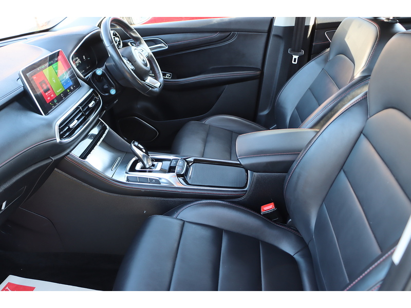 MG 1.5 T-GDI 16.6KWH EXCITE SUV 5DR PETROL PLUG-IN HYBRID AUTO SATNAV BLUETOOTH DAB STEREO APPLE CARPLAY REAR CAMERA PARKING AIDS 1 OWNER 29000 MILES FSH 72-74 Mitcham Road