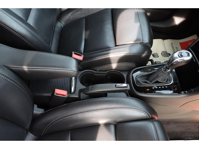 Vauxhall 1.4I TURBO ELITE NAV SUV 5DR PETROL AUTO LEATHER HEATED SEATS SATNAV BLUETOOTH DAB RADIO APPLE CARPLAY PARKING AIDS ONLY 53000 MILES SH NO ULEZ CHARGE 72-74 Mitcham Road