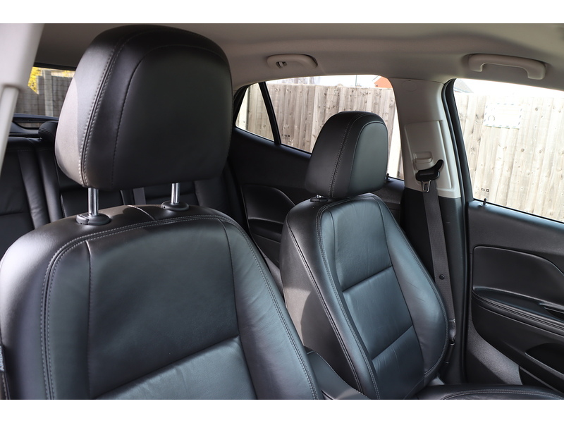 Vauxhall 1.4I TURBO ELITE NAV SUV 5DR PETROL AUTO LEATHER HEATED SEATS SATNAV BLUETOOTH DAB RADIO APPLE CARPLAY PARKING AIDS ONLY 53000 MILES SH NO ULEZ CHARGE 72-74 Mitcham Road