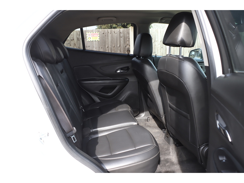 Vauxhall 1.4I TURBO ELITE NAV SUV 5DR PETROL AUTO LEATHER HEATED SEATS SATNAV BLUETOOTH DAB RADIO APPLE CARPLAY PARKING AIDS ONLY 53000 MILES SH NO ULEZ CHARGE 72-74 Mitcham Road