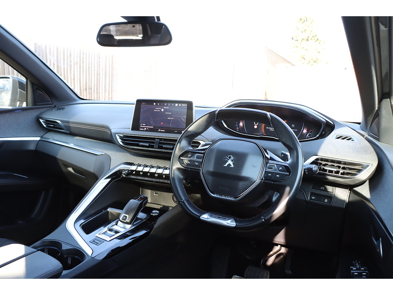 Peugeot 1.2 PURETECH GT LINE PREMIUM SUV 5DR PETROL EAT AUTO 7 SEATER SUNROOF HEATED SEATS SAT NAV BLUETOOTH DAB STEREO APPLE CARPLAY REAR CAM 33000 MILES FSH 72-74 Mitcham Road