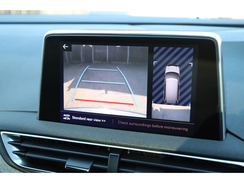 Peugeot 1.2 PURETECH GT LINE PREMIUM SUV 5DR PETROL EAT AUTO 7 SEATER SUNROOF HEATED SEATS SAT NAV BLUETOOTH DAB STEREO APPLE CARPLAY REAR CAM 33000 MILES FSH 72-74 Mitcham Road