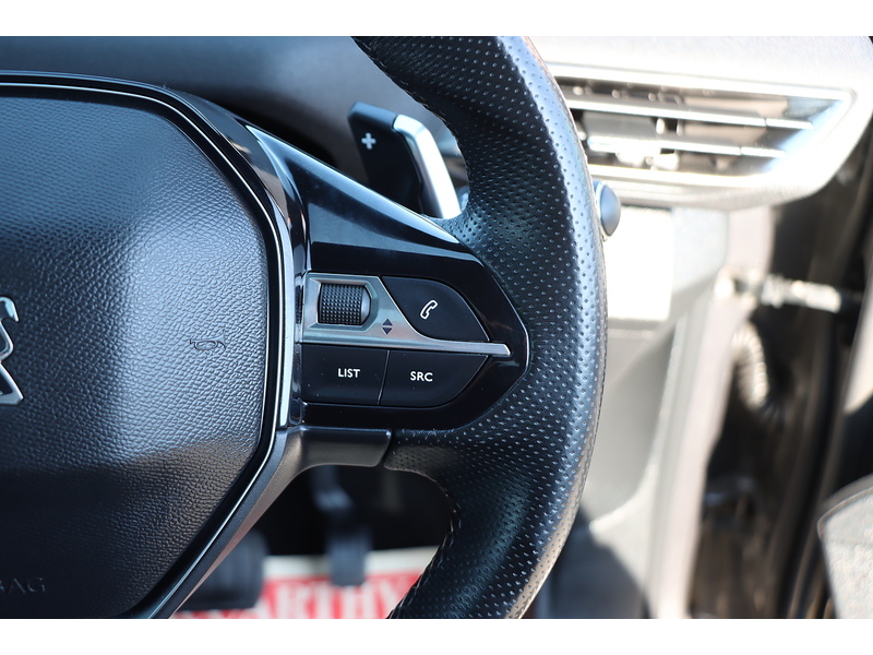 Peugeot 1.2 PURETECH GT LINE PREMIUM SUV 5DR PETROL EAT AUTO 7 SEATER SUNROOF HEATED SEATS SAT NAV BLUETOOTH DAB STEREO APPLE CARPLAY REAR CAM 33000 MILES FSH 72-74 Mitcham Road