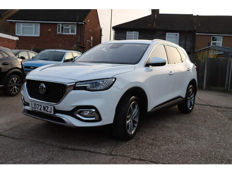 MG 1.5 T-GDI EXCLUSIVE SUV 5DR PETROL DCT AUTO SUNROOF HEATED SEATS SATNAV BLUETOOTH APPLE CARPLAY REAR CAMERA PARKING AIDS JUST 2 OWNERS 46000 MILES FSH