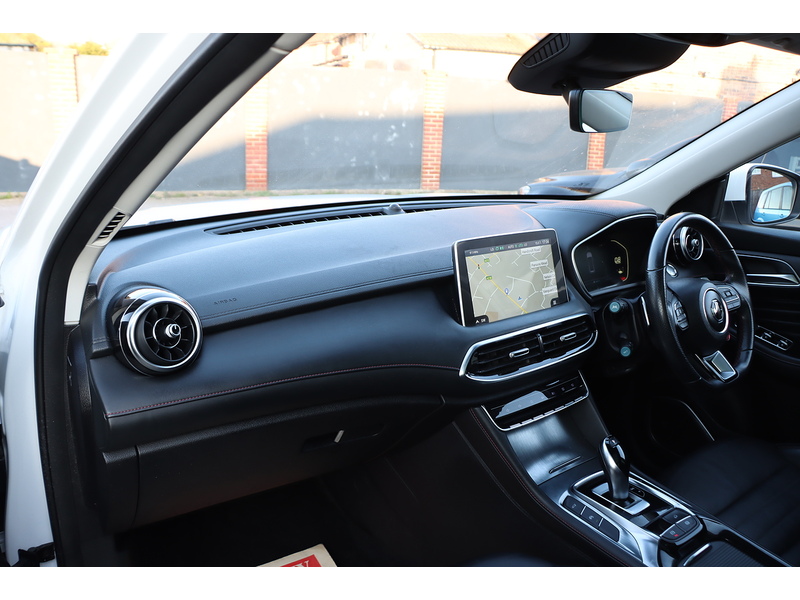 MG 1.5 T-GDI EXCLUSIVE SUV 5DR PETROL DCT AUTO SUNROOF HEATED SEATS SATNAV BLUETOOTH APPLE CARPLAY REAR CAMERA PARKING AIDS JUST 2 OWNERS 46000 MILES FSH 72-74 Mitcham Road