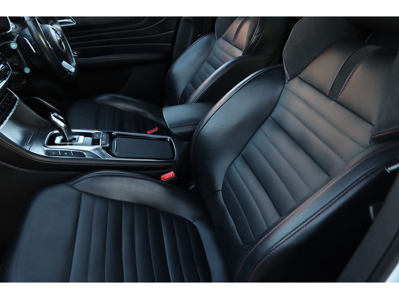 MG 1.5 T-GDI EXCLUSIVE SUV 5DR PETROL DCT AUTO SUNROOF HEATED SEATS SATNAV BLUETOOTH APPLE CARPLAY REAR CAMERA PARKING AIDS JUST 2 OWNERS 46000 MILES FSH 72-74 Mitcham Road