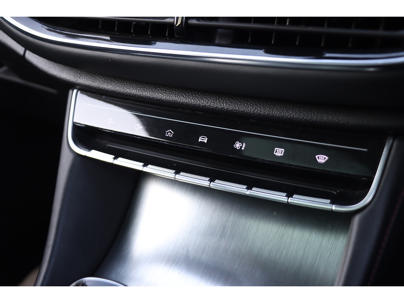 MG 1.5 T-GDI EXCLUSIVE SUV 5DR PETROL DCT AUTO SUNROOF HEATED SEATS SATNAV BLUETOOTH APPLE CARPLAY REAR CAMERA PARKING AIDS JUST 2 OWNERS 46000 MILES FSH 72-74 Mitcham Road