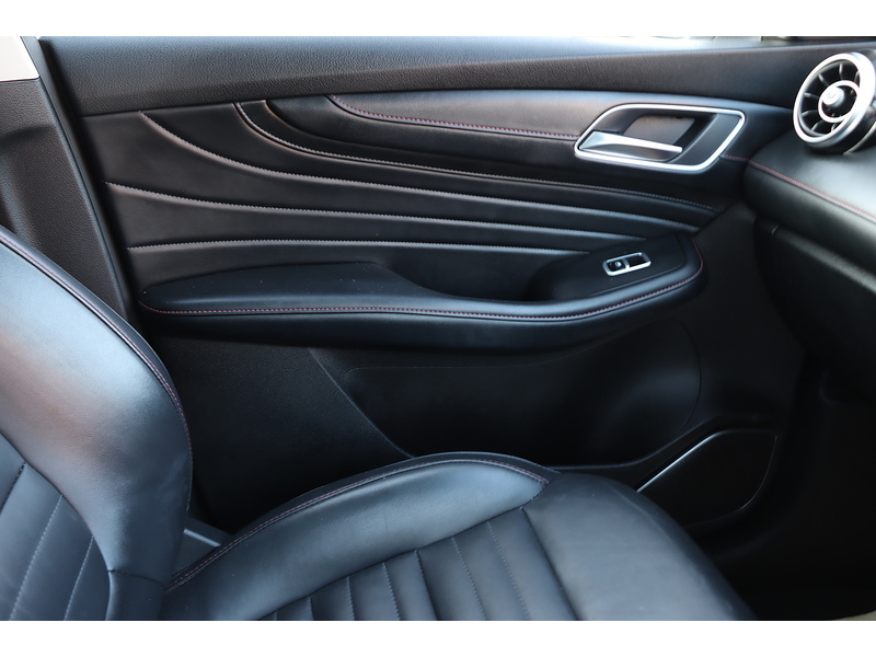 MG 1.5 T-GDI EXCLUSIVE SUV 5DR PETROL DCT AUTO SUNROOF HEATED SEATS SATNAV BLUETOOTH APPLE CARPLAY REAR CAMERA PARKING AIDS JUST 2 OWNERS 46000 MILES FSH 72-74 Mitcham Road