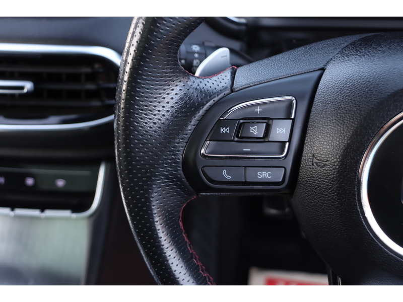 MG 1.5 T-GDI EXCLUSIVE SUV 5DR PETROL DCT AUTO SUNROOF HEATED SEATS SATNAV BLUETOOTH APPLE CARPLAY REAR CAMERA PARKING AIDS JUST 2 OWNERS 46000 MILES FSH 72-74 Mitcham Road