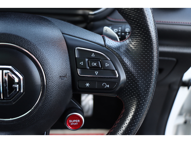 MG 1.5 T-GDI EXCLUSIVE SUV 5DR PETROL DCT AUTO SUNROOF HEATED SEATS SATNAV BLUETOOTH APPLE CARPLAY REAR CAMERA PARKING AIDS JUST 2 OWNERS 46000 MILES FSH 72-74 Mitcham Road