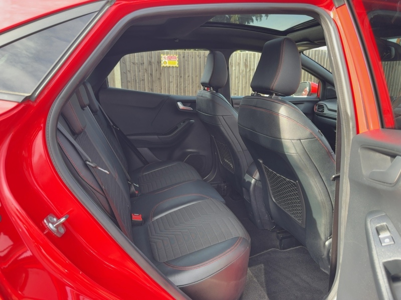 Ford 1.0T ECOBOOST MHEV ST-LINE X FIRST EDITION PLUS SUV 5DR PETROL MANUAL SUNROOF SAT NAV BLUETOOTH STEREO PARKING AIDS JUST 2 OWNERS ONLY 61000 MILES SH 72-74 Mitcham Road