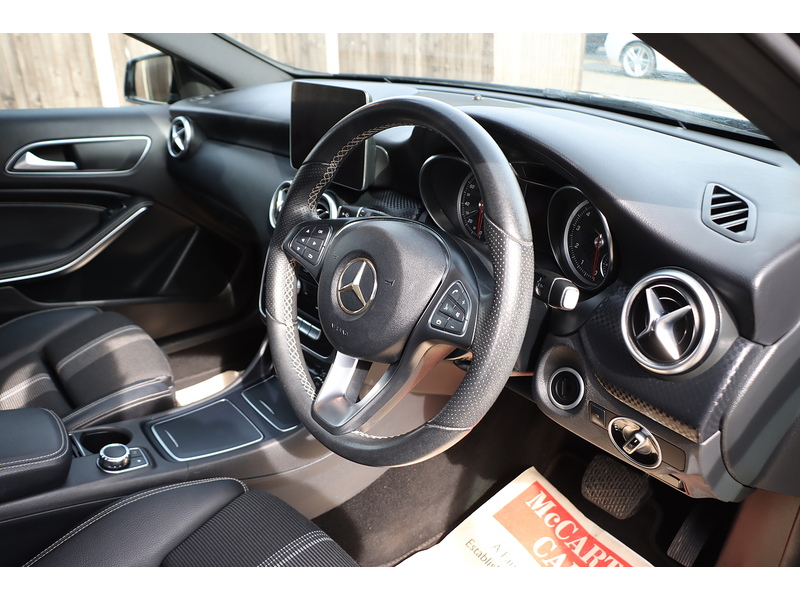 Mercedes-Benz A160 1.6 SPORT EDITION HATCHBACK 5DR PETROL 7G-DCT AUTO SATNAV BLUETOOTH DAB STEREO APPLE CARPLAY REAR CAMERA JUST 2 OWNERS 67000 MILES FSH 7 SERVICES 72-74 Mitcham Road
