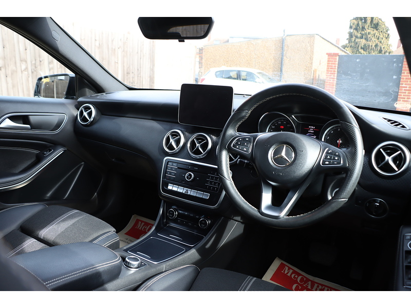 Mercedes-Benz A160 1.6 SPORT EDITION HATCHBACK 5DR PETROL 7G-DCT AUTO SATNAV BLUETOOTH DAB STEREO APPLE CARPLAY REAR CAMERA JUST 2 OWNERS 67000 MILES FSH 7 SERVICES 72-74 Mitcham Road