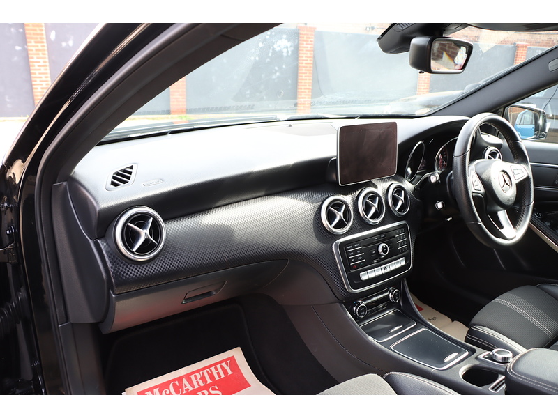 Mercedes-Benz A160 1.6 SPORT EDITION HATCHBACK 5DR PETROL 7G-DCT AUTO SATNAV BLUETOOTH DAB STEREO APPLE CARPLAY REAR CAMERA JUST 2 OWNERS 67000 MILES FSH 7 SERVICES 72-74 Mitcham Road