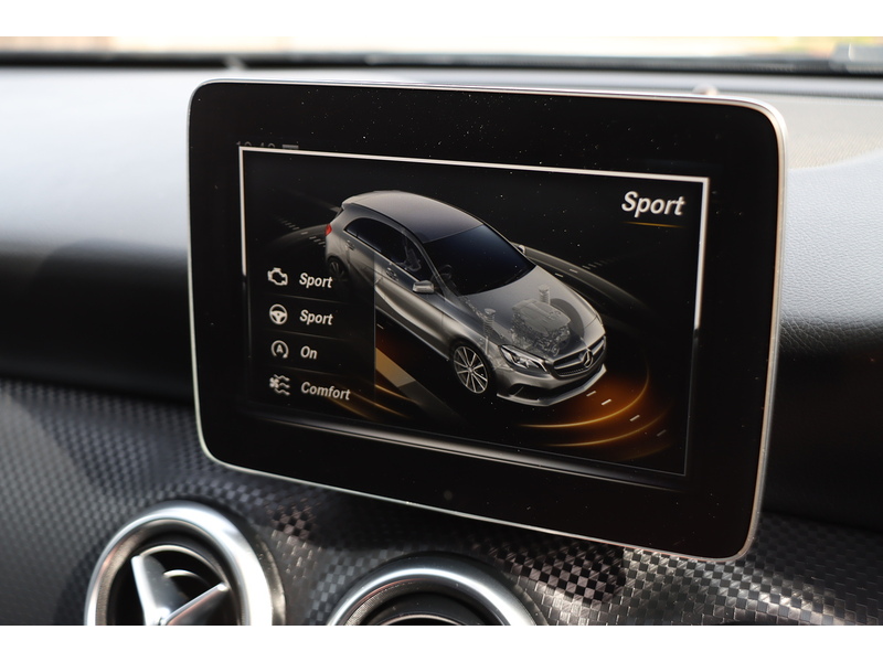 Mercedes-Benz A160 1.6 SPORT EDITION HATCHBACK 5DR PETROL 7G-DCT AUTO SATNAV BLUETOOTH DAB STEREO APPLE CARPLAY REAR CAMERA JUST 2 OWNERS 67000 MILES FSH 7 SERVICES 72-74 Mitcham Road