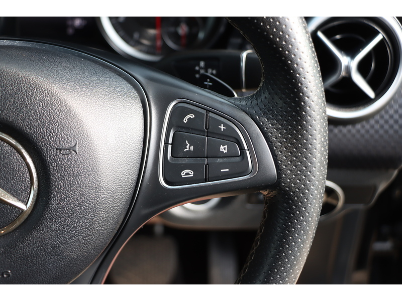 Mercedes-Benz A160 1.6 SPORT EDITION HATCHBACK 5DR PETROL 7G-DCT AUTO SATNAV BLUETOOTH DAB STEREO APPLE CARPLAY REAR CAMERA JUST 2 OWNERS 67000 MILES FSH 7 SERVICES 72-74 Mitcham Road