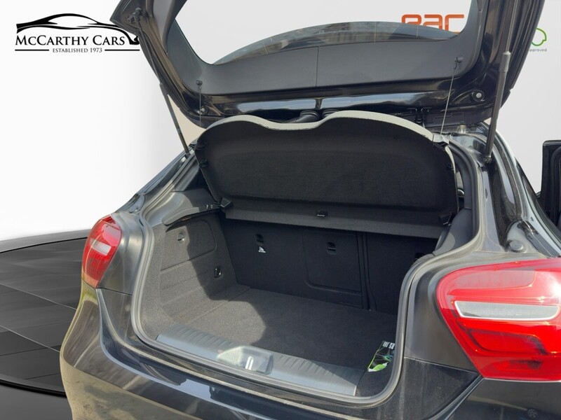 Mercedes-Benz A160 1.6 SPORT EDITION HATCHBACK 5DR PETROL 7G-DCT AUTO SATNAV BLUETOOTH DAB STEREO APPLE CARPLAY REAR CAMERA JUST 2 OWNERS 67000 MILES FSH 7 SERVICES 72-74 Mitcham Road