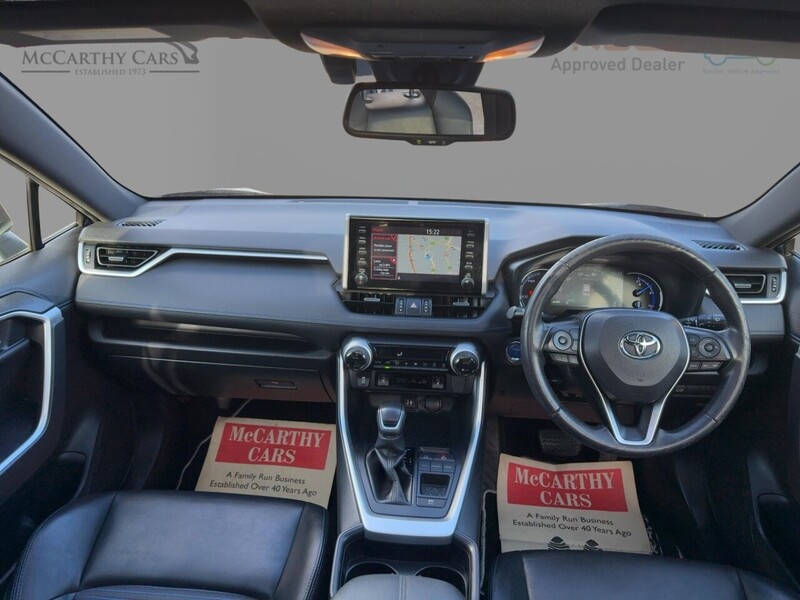 Toyota 2.5 VVT-H DYNAMIC SUV 5DR PETROL HYBRID CVT AUTO SUNROOF HEATED SEATS SAT NAV BLUETOOTH REAR CAMERA PARKING AIDS 2 OWNERS 61000 MILES FSH 6 SERVICES 72-74 Mitcham Road