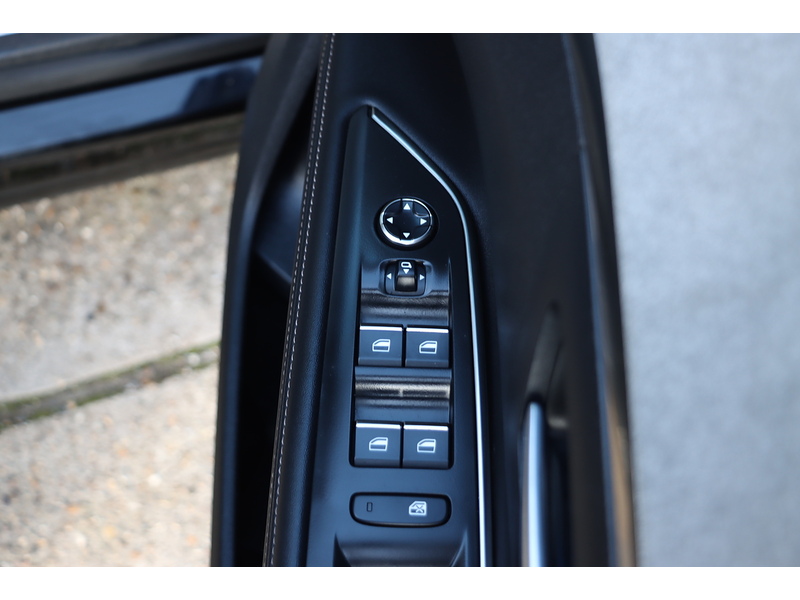 Peugeot 1.2 PURETECH GT SUV 5DR PETROL EAT AUTO 7 SEATER SUNROOF SAT NAV BLUETOOTH DAB STEREO APPLE CARPLAY REAR CAMERA WITH PARKING AIDS ONLY 41000 MILES FSH 72-74 Mitcham Road