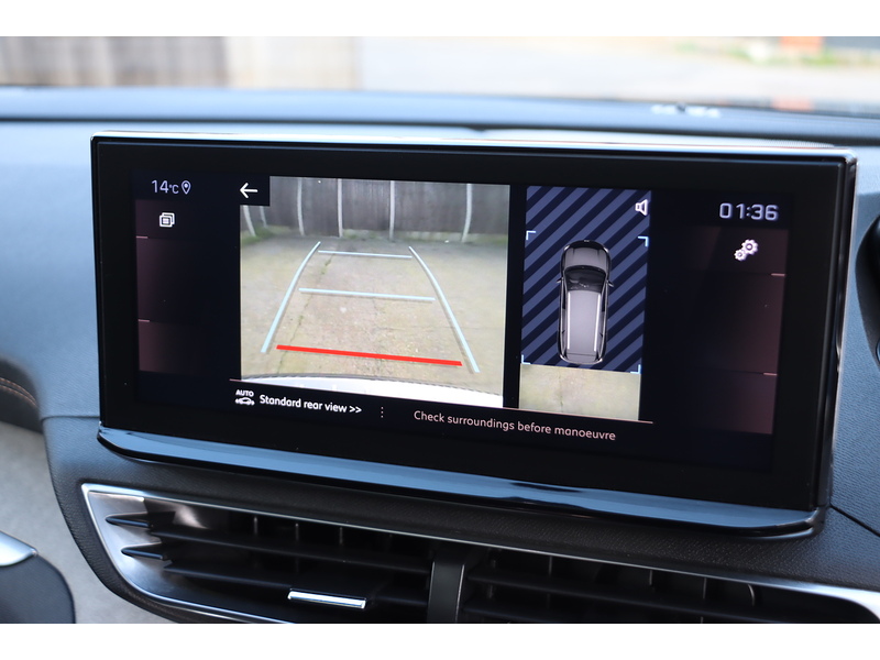 Peugeot 1.2 PURETECH GT SUV 5DR PETROL EAT AUTO 7 SEATER SUNROOF SAT NAV BLUETOOTH DAB STEREO APPLE CARPLAY REAR CAMERA WITH PARKING AIDS ONLY 41000 MILES FSH 72-74 Mitcham Road