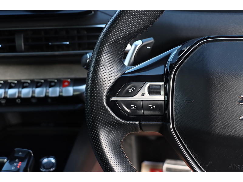 Peugeot 1.2 PURETECH GT SUV 5DR PETROL EAT AUTO 7 SEATER SUNROOF SAT NAV BLUETOOTH DAB STEREO APPLE CARPLAY REAR CAMERA WITH PARKING AIDS ONLY 41000 MILES FSH 72-74 Mitcham Road