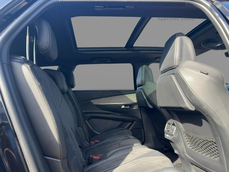 Peugeot 1.2 PURETECH GT SUV 5DR PETROL EAT AUTO 7 SEATER SUNROOF SAT NAV BLUETOOTH DAB STEREO APPLE CARPLAY REAR CAMERA WITH PARKING AIDS ONLY 41000 MILES FSH 72-74 Mitcham Road