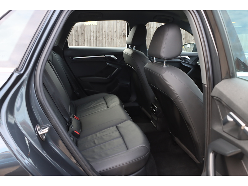 Audi 1.4 TFSIE 40 SPORT SPORTBACK 5DR PETROL PLUG-IN HYBRID S TRONIC AUTO SAT NAV BLUETOOTH APPLE CARPLAY REAR CAMERA PARKING AIDS 2 OWNERS 63000 MILES FSH 72-74 Mitcham Road