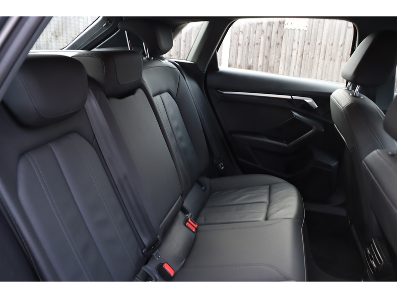 Audi 1.4 TFSIE 40 SPORT SPORTBACK 5DR PETROL PLUG-IN HYBRID S TRONIC AUTO SAT NAV BLUETOOTH APPLE CARPLAY REAR CAMERA PARKING AIDS 2 OWNERS 63000 MILES FSH 72-74 Mitcham Road