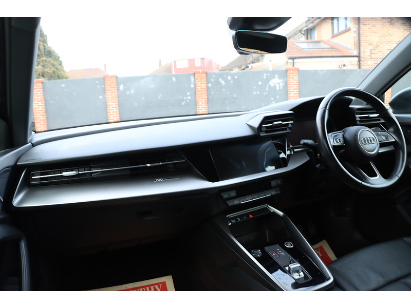 Audi 1.4 TFSIE 40 SPORT SPORTBACK 5DR PETROL PLUG-IN HYBRID S TRONIC AUTO SAT NAV BLUETOOTH APPLE CARPLAY REAR CAMERA PARKING AIDS 2 OWNERS 63000 MILES FSH 72-74 Mitcham Road