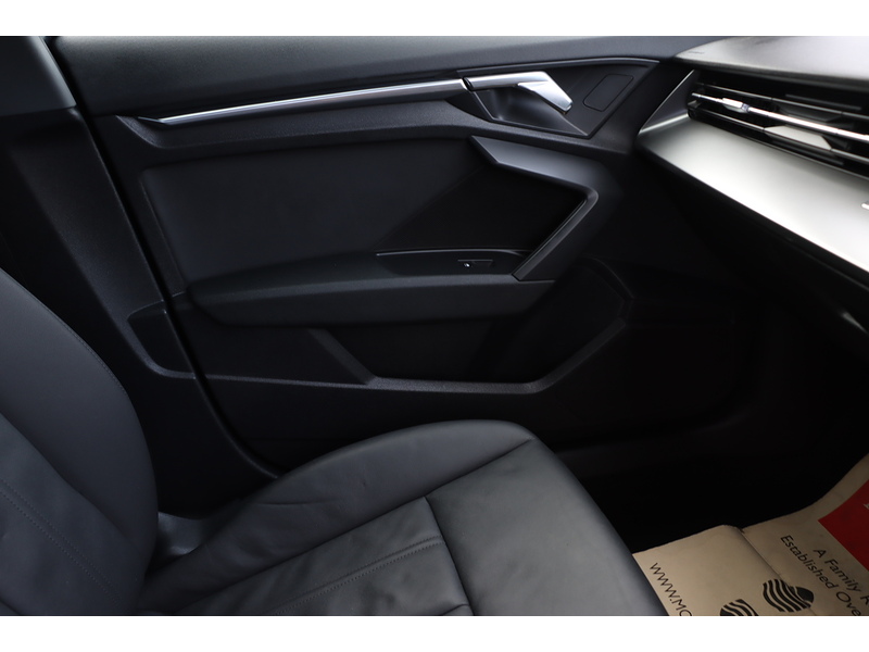 Audi 1.4 TFSIE 40 SPORT SPORTBACK 5DR PETROL PLUG-IN HYBRID S TRONIC AUTO SAT NAV BLUETOOTH APPLE CARPLAY REAR CAMERA PARKING AIDS 2 OWNERS 63000 MILES FSH 72-74 Mitcham Road