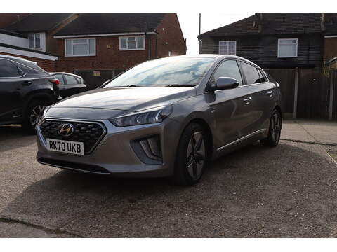 Hyundai 1.6 H-GDI PREMIUM SE HATCHBACK 5DR PETROL HYBRID DCT AUTO HEATED SEATS SAT NAV BLUETOOTH APPLE CARPLAY REAR CAMERA PARKING AIDS ONLY 63000 MILES FSH