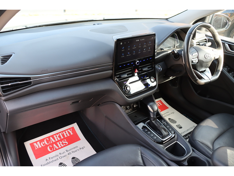 Hyundai 1.6 H-GDI PREMIUM SE HATCHBACK 5DR PETROL HYBRID DCT AUTO HEATED SEATS SAT NAV BLUETOOTH APPLE CARPLAY REAR CAMERA PARKING AIDS ONLY 63000 MILES FSH 72-74 Mitcham Road